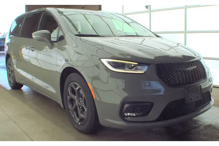 2022 Pacifica Hybrid Touring L image 1