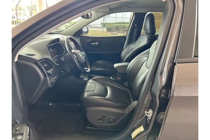 $17935 : Jeep Cherokee 2023 4x4 Altit image 5