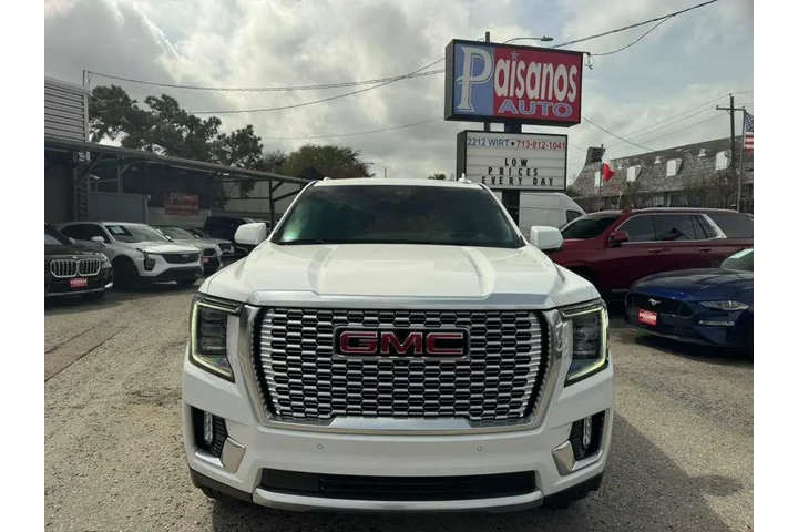 2021 GMC Yukon XL Denali 2WD image 2