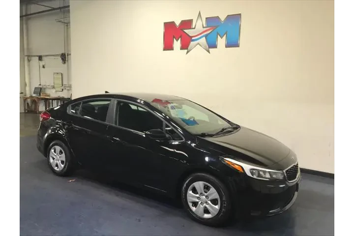 $14789 : Kia Forte 2017 LX 4dr Sedan image 2