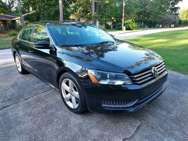 $4000 : 2012 Volkswagen Passat SE image 2