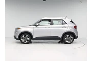 $18998 : Hyundai VENUE 2024 SEL 4dr C thumbnail
