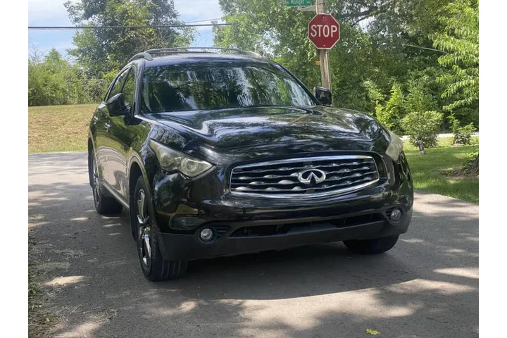 $7999 : 2010 FX35 image 2