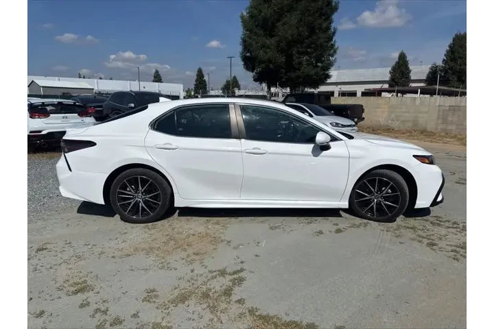 $25999 : Toyota Camry 2023 SE 4dr Sed image 4