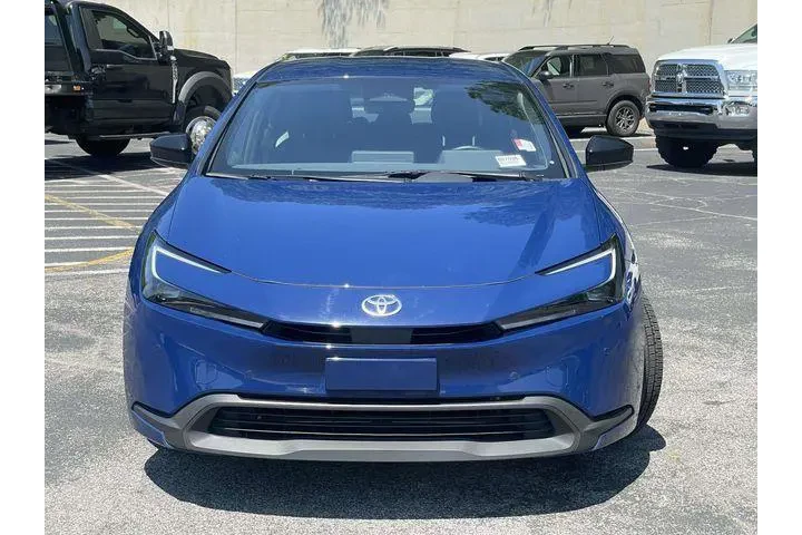 $25790 : Toyota Prius 2024 LE 4dr Hat image 9