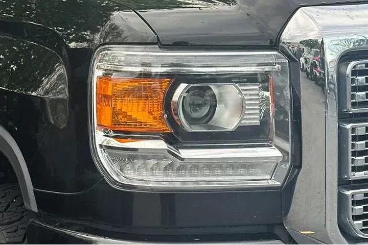 $38995 : GMC Sierra 3500HD 2018 4x4 D image 9