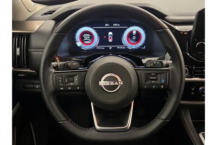 $37998 : Nissan Pathfinder 2024 Plati image 10