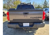 $35037 : Toyota Tundra 2018 4x4 SR5 4 thumbnail