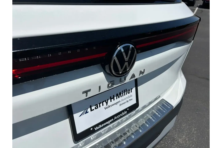 $32391 : Volkswagen Tiguan 2026 S 4dr image 9