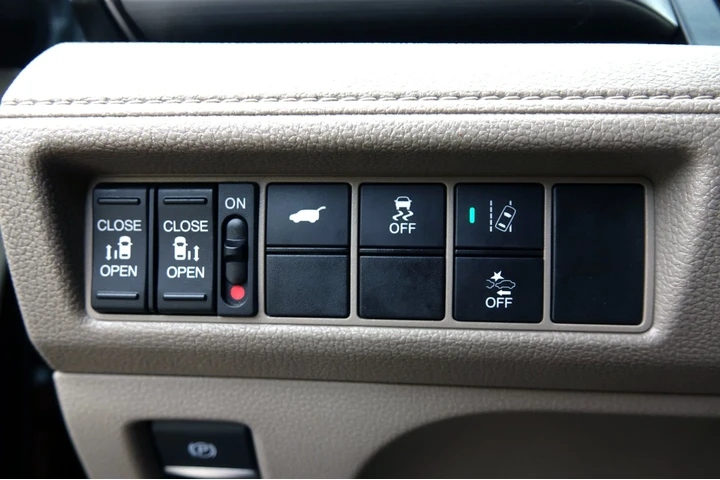 $11990 : 2018 Odyssey EX-L image 9