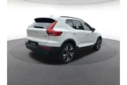 $29488 : Volvo XC40 2024 AWD B5 Plus thumbnail