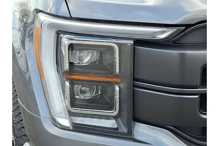 $35997 : Ford F-150 2022 4x4 Lariat 4 image 9