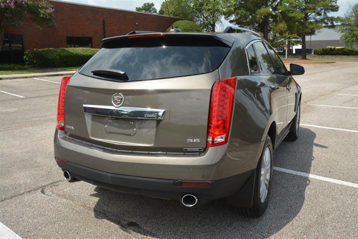 2016 SRX Luxury Collection image 7