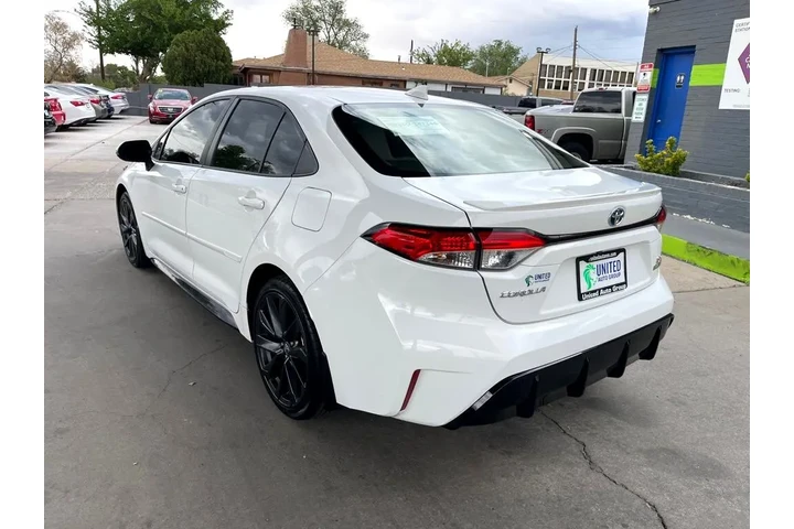 2023 Corolla SE Nightshade 4D image 7