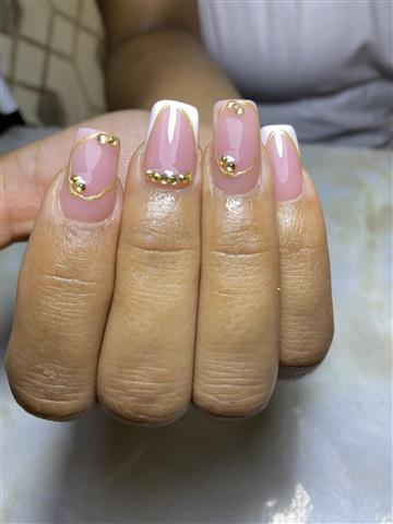 Yubileidy Nails centre image 1