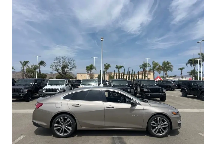 $15615 : Chevrolet Malibu 2022 LT 4dr image 9