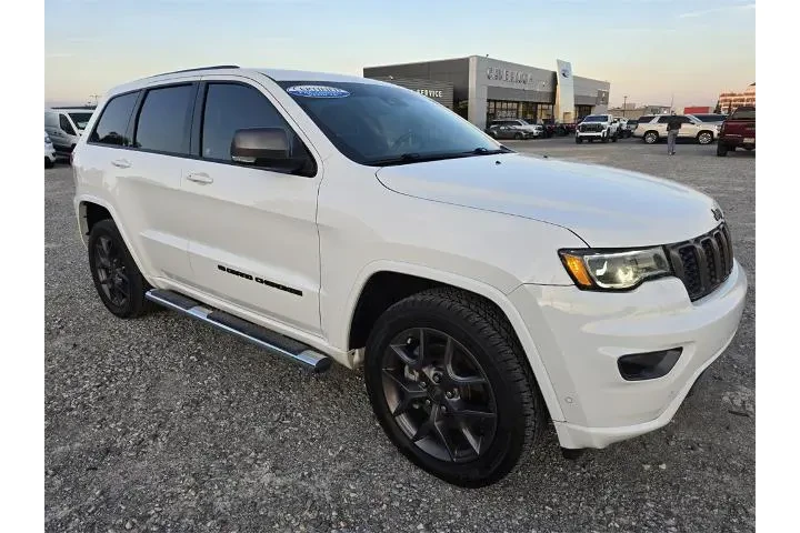 $28126 : Jeep Grand Cherokee 2021 4x4 image 3