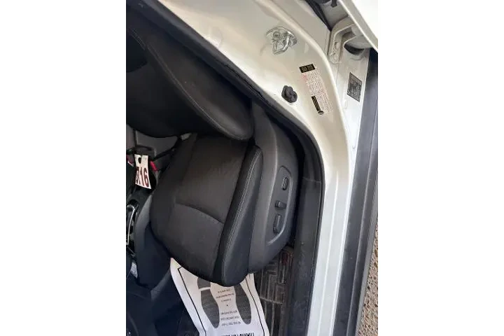 $13054 : Nissan Rogue 2018 S 4dr Cros image 7