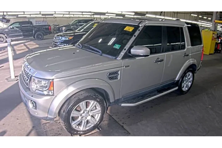 $11995 : 2016 Land Rover LR4 HSE image 4
