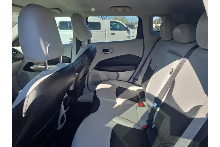 $15995 : Jeep Compass 2021 4x4 Limite image 8