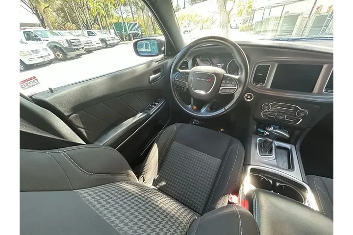 $15733 : Dodge Charger 2023 SXT 4dr S image 9