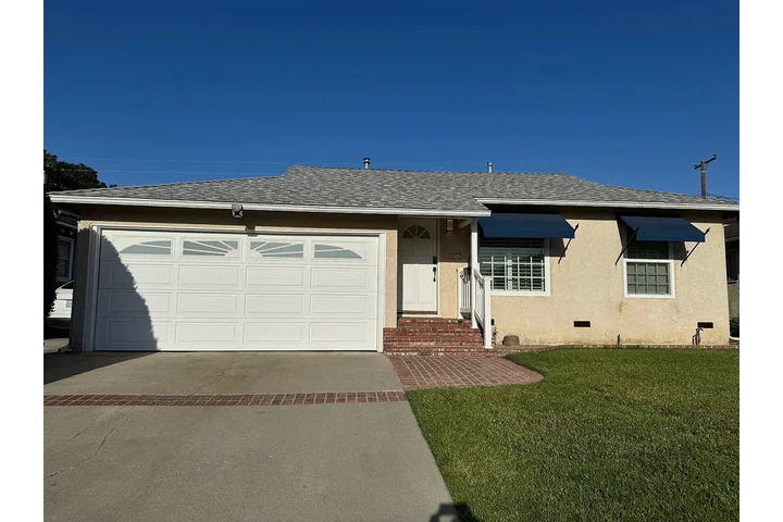 $900 : Beautiful Home...LAKEWOOD,CA image 1