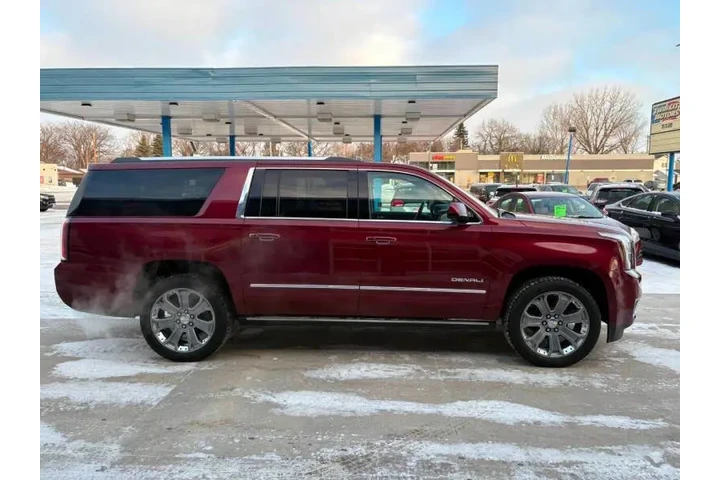 $10990 : 2016 GMC Yukon XL Denali image 6