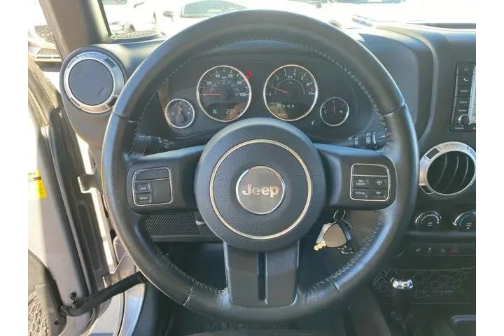 Jeep Wrangler Unlimited 2016 image 9