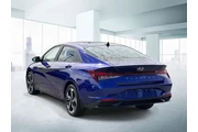 $18888 : Hyundai ELANTRA 2023 SEL 4dr thumbnail