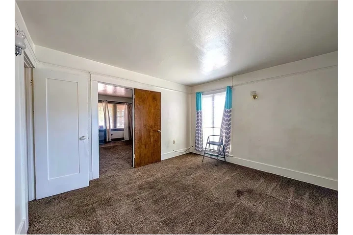 $1250 : 2 bedroom más área de oficina image 6