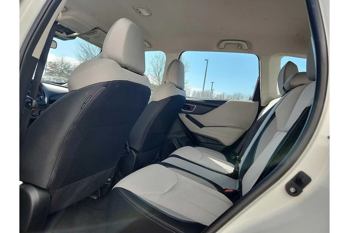 $25995 : Subaru Forester 2024 AWD Bas image 10