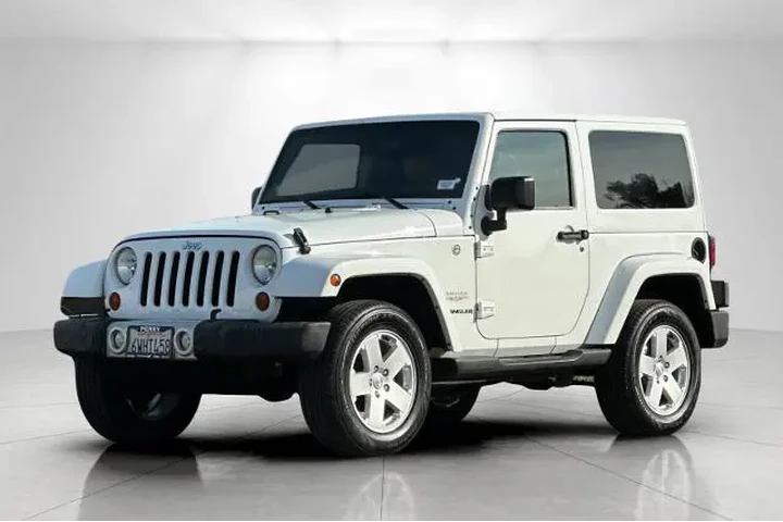 $14995 : Jeep Wrangler 2012 4x4 Sahar image 7