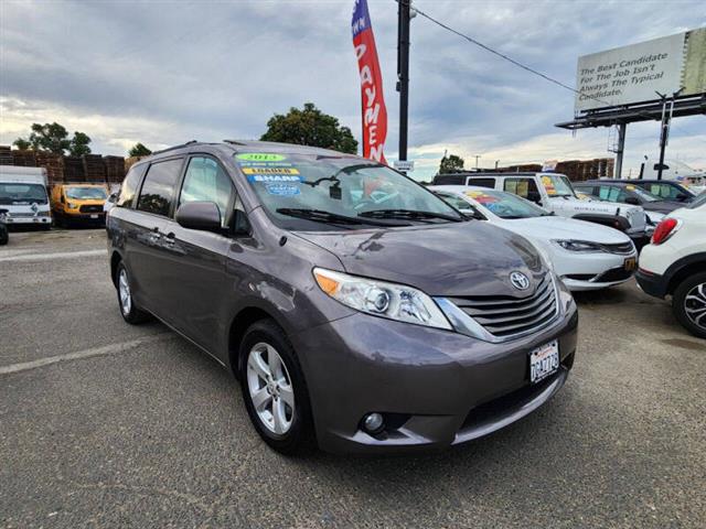 $14599 : 2013 Sienna XLE 7-Passenger image 1