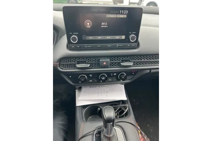 $26388 : Honda HR-V 2024 AWD Sport 4d image 9