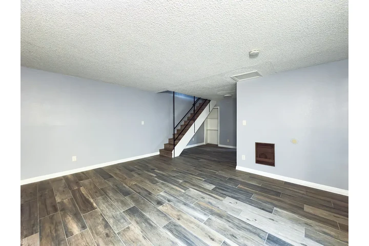 $2845 : 3bed apartment image 1