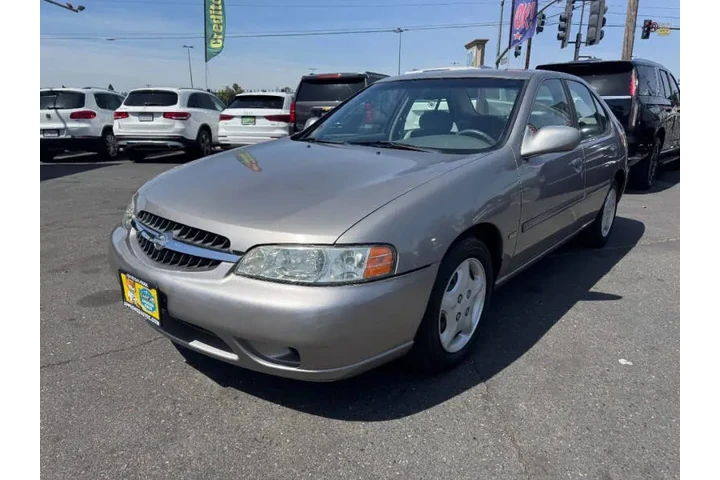 $5998 : 2001 Altima GLE image 5