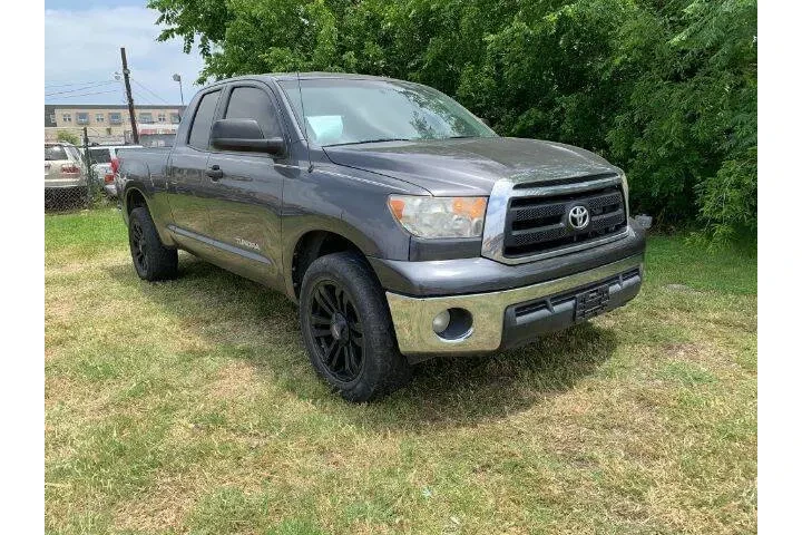 $17995 : 2011 Tundra Grade image 3