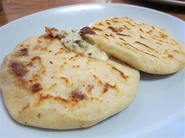 PUPUSAS ILIMITADAS MAIZ ARROZ image 10