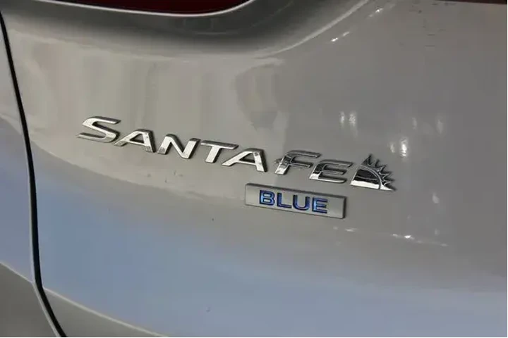 $19490 : Hyundai SANTA FE Hybrid 2021 image 8