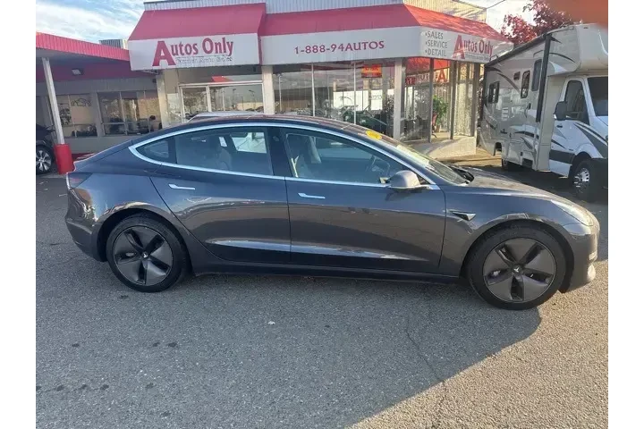 $18999 : Tesla Model 3 2018 Mid Range image 4