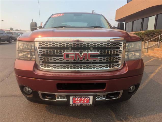 $38999 : 2013 GMC Sierra 2500HD Denali image 4