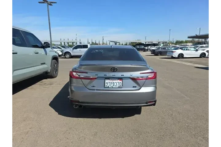 $31900 : Toyota Camry 2025 SE 4dr Sed image 5