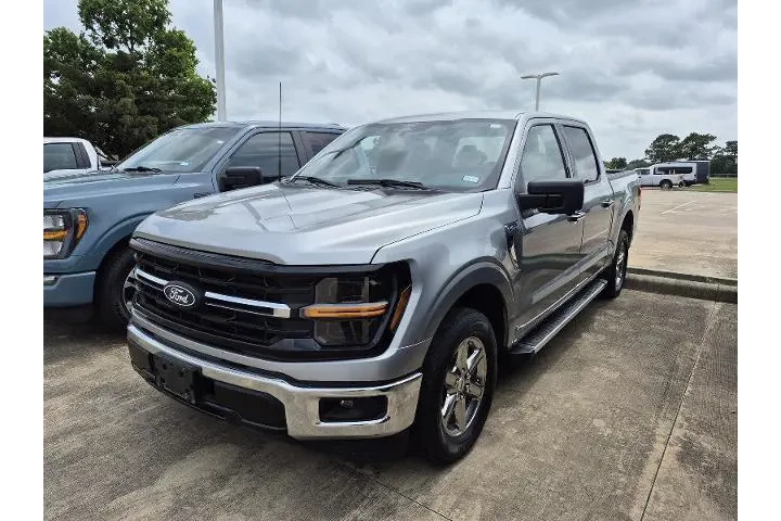 $39096 : Ford F-150 2024 4x2 XLT 4dr image 1