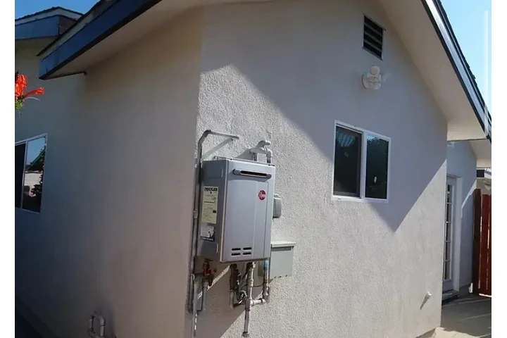 $1100 : CASA 🏠en , Pico Rivera,  CA🏠 image 1