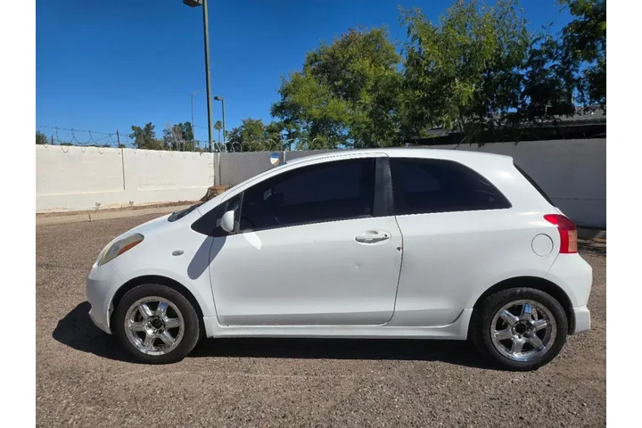 $4688 : 2008 Yaris image 5