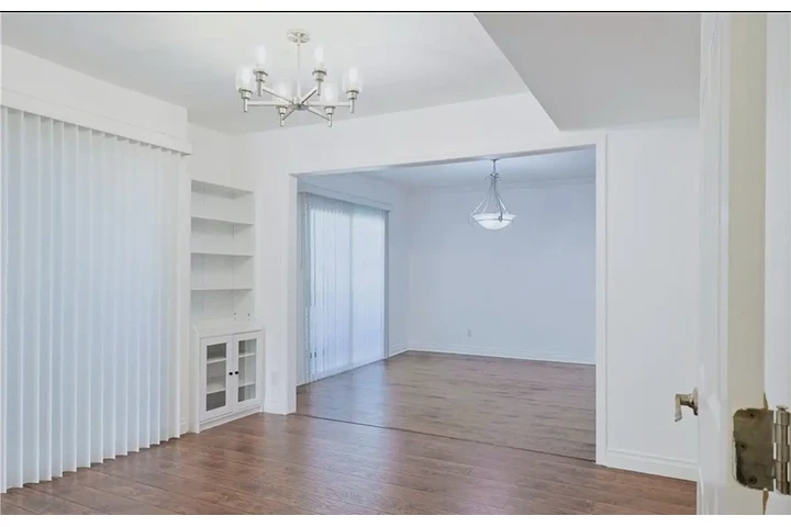 $1550 : 1 Bed 1Bath Apt in Gardena image 2