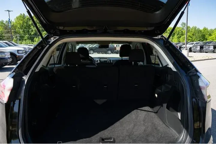 $24987 : Ford Edge 2023 AWD SE 4dr Cr image 9