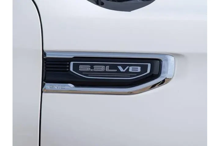 $36970 : GMC Sierra 1500 2024 4x2 SLT image 8