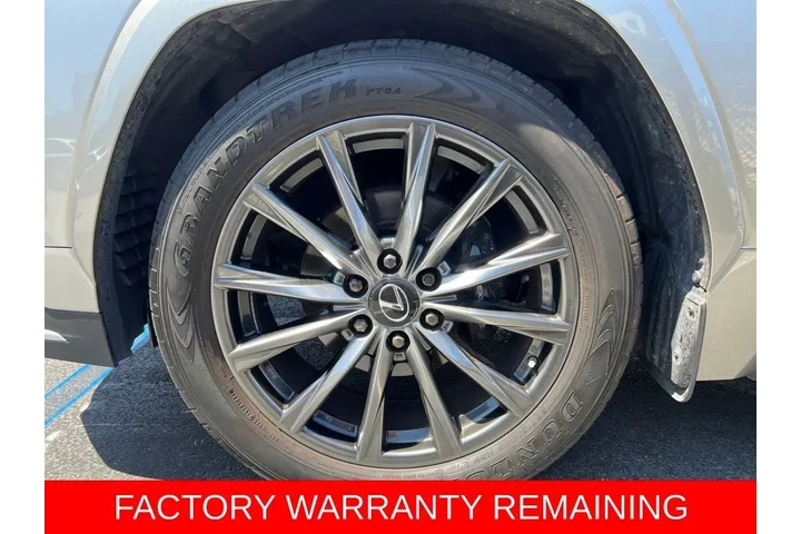 $89988 : 2022 LX 600 F SPORT image 9
