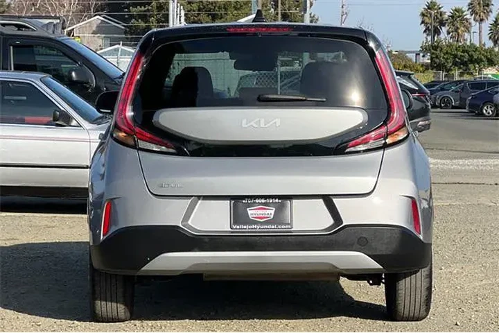 $16490 : Kia Soul 2024 LX 4dr Crossov image 7